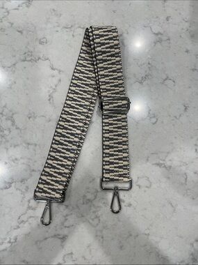 Women’s Black & White Patterned Purse Strap